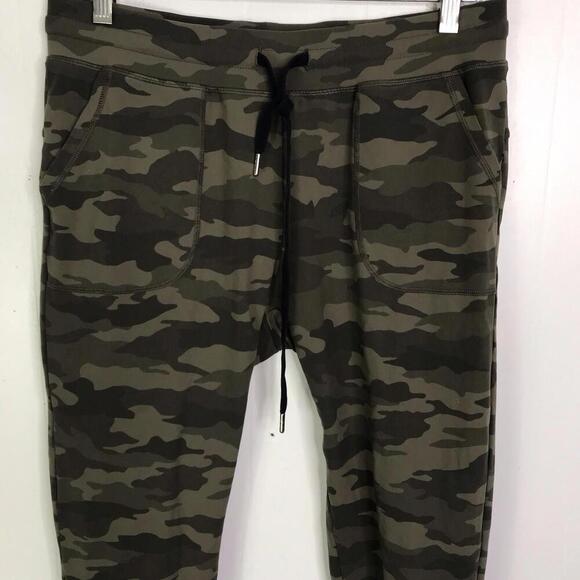 Zyia Pants Womens M Camo Joggers Stretchy Active Workout Pull On Drawstring - Picture 5 of 7